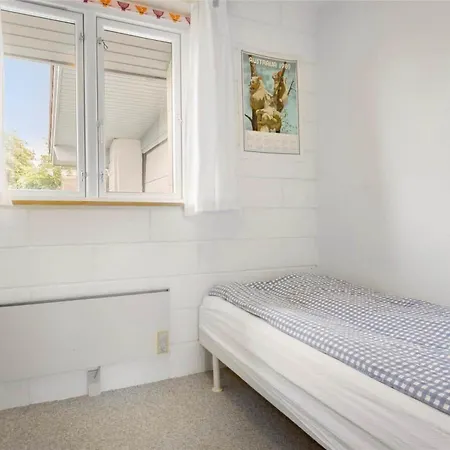 N242-karrebaeksminde-kildeengen-44 *