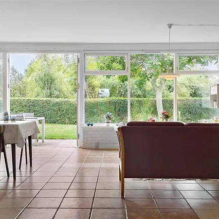 N242-karrebaeksminde-kildeengen-44 Semesterbostad *